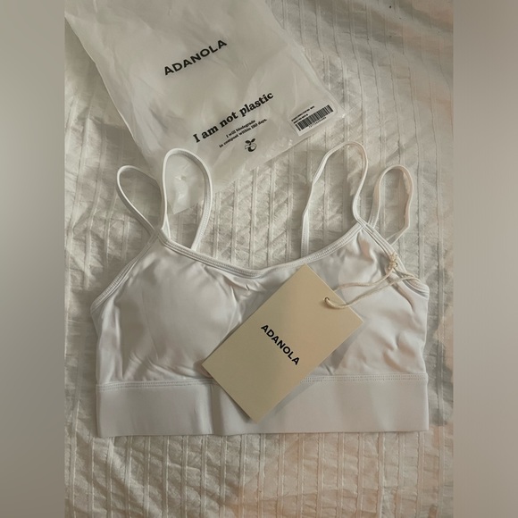 NWT Adanola Double Strap Sports Bra - Women’s Medium - White - SOLD OUT! - Picture 4 of 15